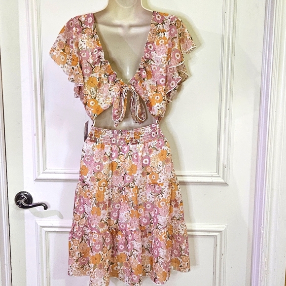 Emerald Sundae Blush Pink/Gold Floral Back Tie Cut-Out Mini Dress,Large,NWT - Picture 14 of 16